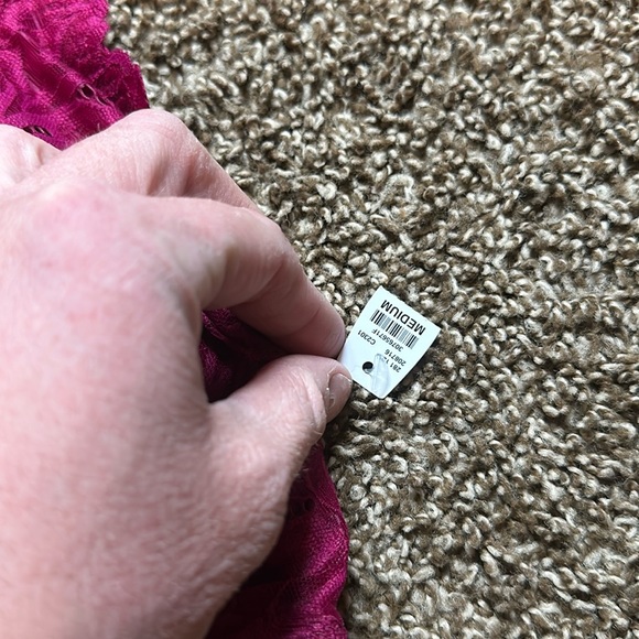 MAURICES Vintage Lace Criss Cross Bralette: RASPBERRY: NEW WITH TAGS: SZ MEDIUM - Picture 2 of 4